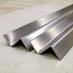 Z-образный профиль нержавеющий 135х75х6х10000 мм AISI 304